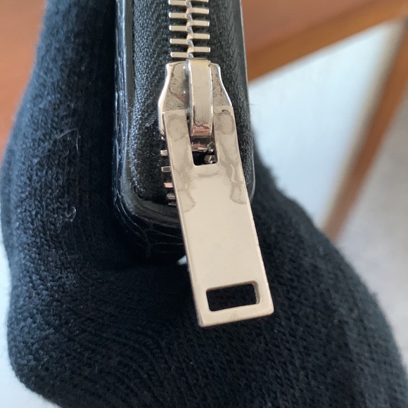 YSL glossy croc embossed leather zip around wallet EUC - Picture 3 of 14